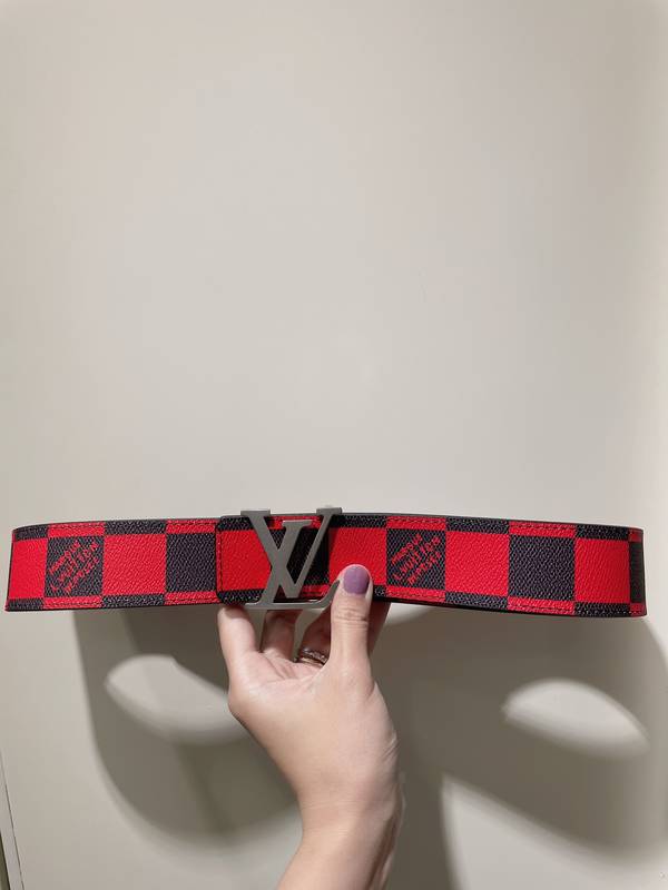 Louis Vuitton 40MM Belt LVB00337